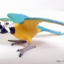 Safari-Ltd-2640-29-Gold-Blue-Macaw-001