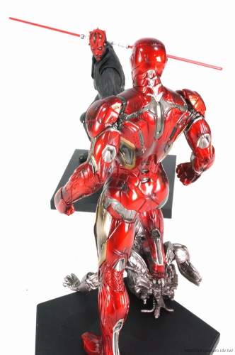 iron-man-mark-xlv-vs-darth-maul-001