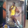 nba-exclusive-kobe-bryant-finals-2000-champions-000