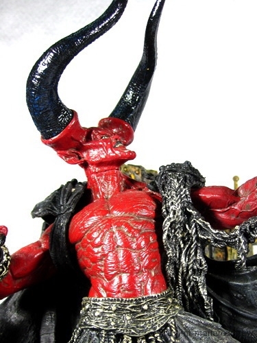 McFarlane-MM-05-Lord-of-Darkness-002