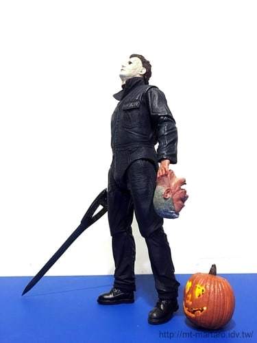 michael-myers-and-peerless-sword-004