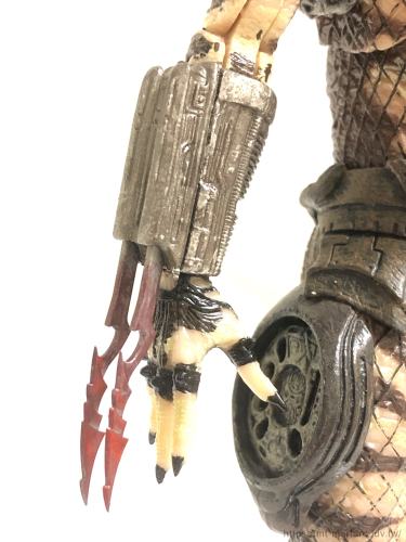 neca-predator-2-ultimate-scout-predator-016