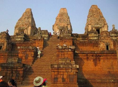 Travels-Angkor-Wat-019