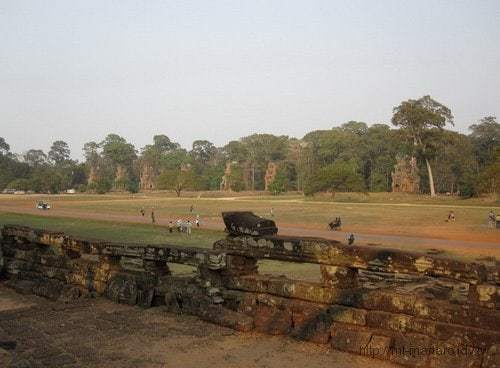 Travels-Angkor-Wat-058