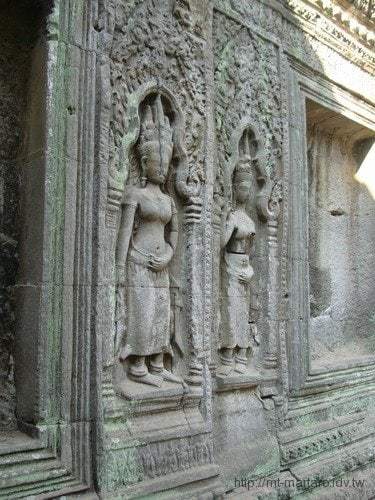 Travels-Angkor-Wat-106