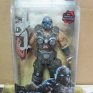 neca-gears-of-war-03-clayton-carmine-000